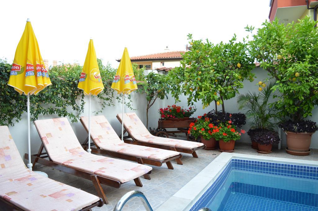 Family Hotel Sofi Sozopol Esterno foto