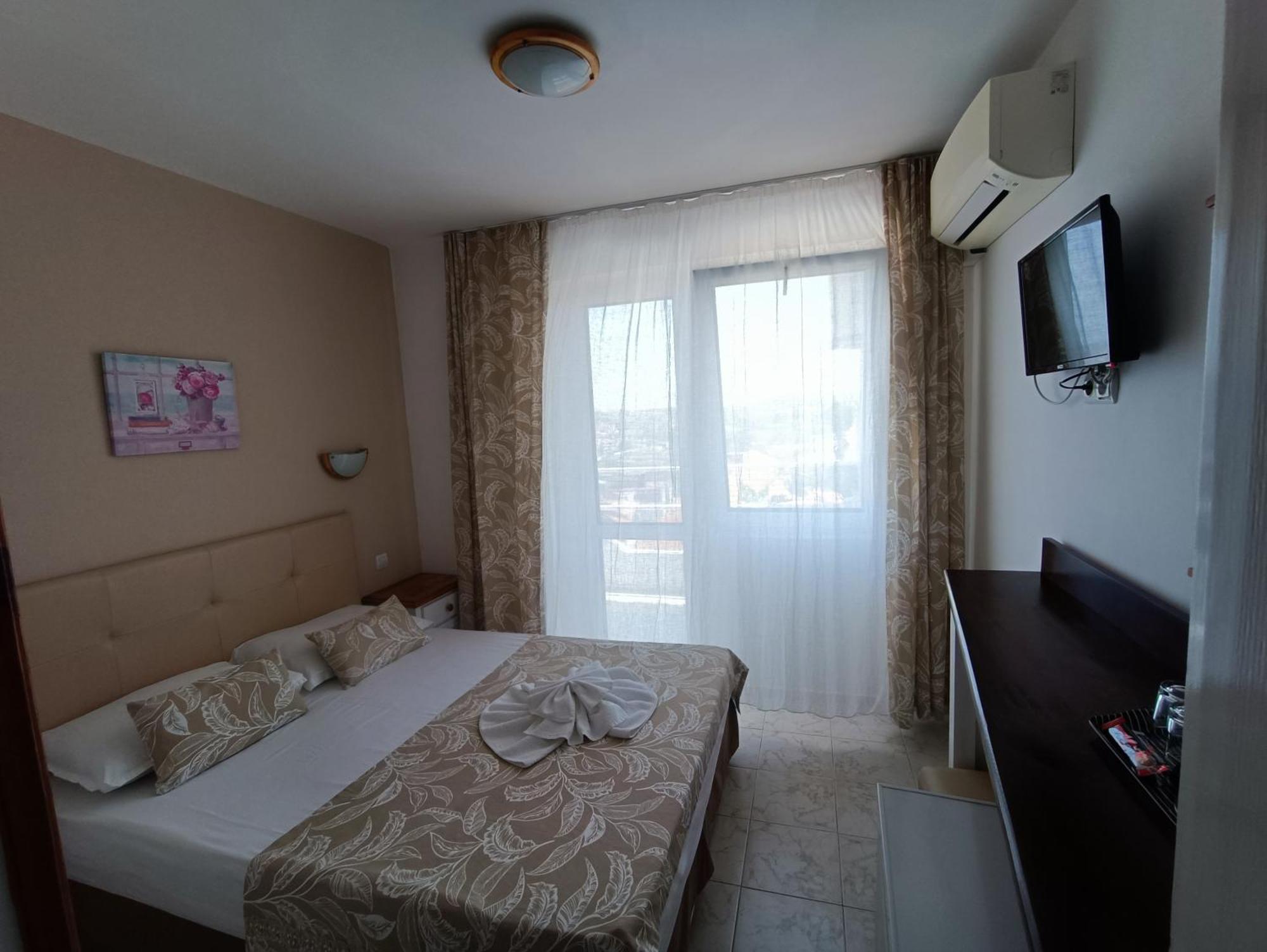 Family Hotel Sofi Sozopol Esterno foto