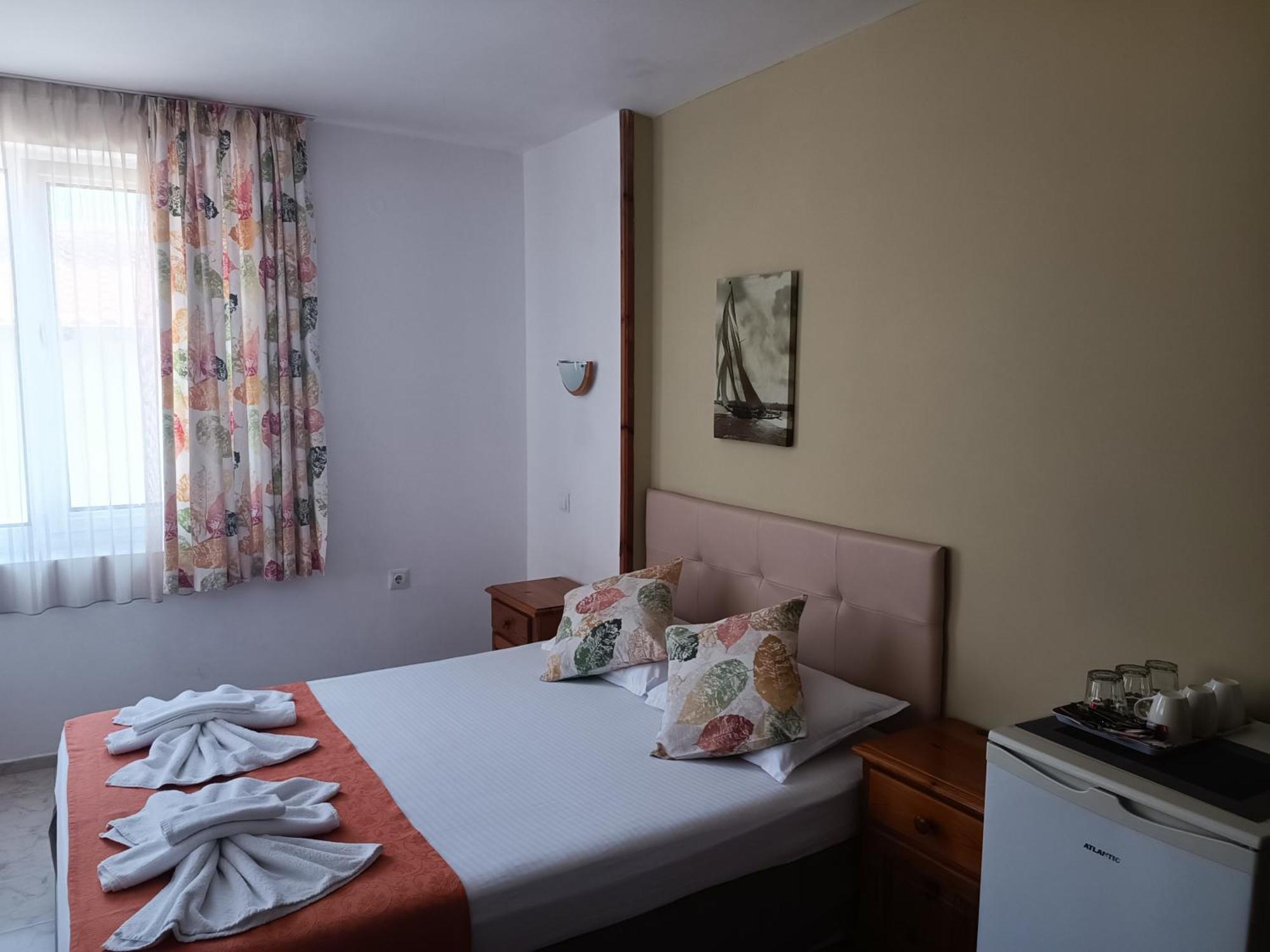 Family Hotel Sofi Sozopol Esterno foto